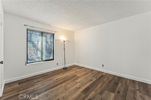 Detail Gallery Image 12 of 28 For 15000 Halldale Ave #101,  Gardena,  CA 90247 - 2 Beds | 2 Baths