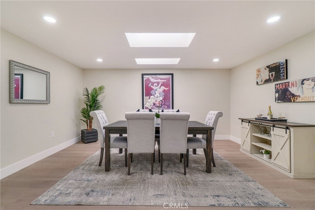 MLS #OC25260184 image #32