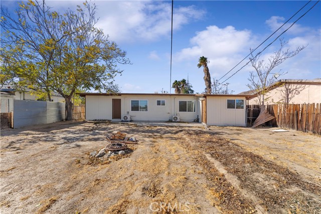 Detail Gallery Image 18 of 21 For 7101 Tamarisk Ave, Yucca Valley,  CA 92284 - 2 Beds | 1 Baths