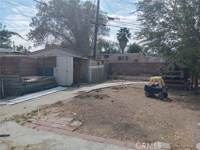 Detail Gallery Image 17 of 18 For 1216 Boyden Ave, Lancaster,  CA 93534 - 4 Beds | 2 Baths