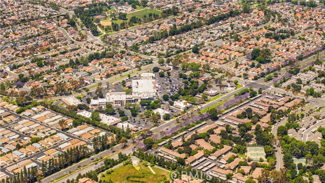 Detail Gallery Image 50 of 55 For 100 Henderson, Irvine,  CA 92620 - 4 Beds | 4/1 Baths
