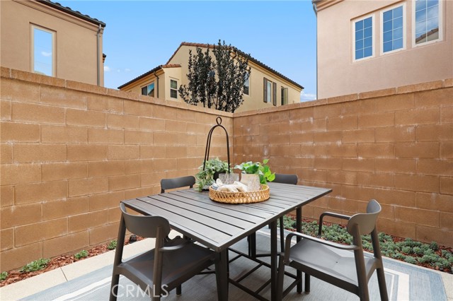 Detail Gallery Image 33 of 56 For 147 Excursion, Irvine,  CA 92618 - 3 Beds | 2/1 Baths