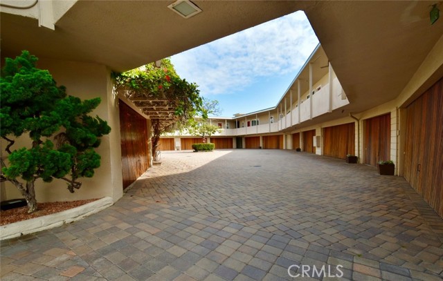 Detail Gallery Image 32 of 58 For 31561 Table Rock Dr #105,  Laguna Beach,  CA 92651 - 2 Beds | 2/1 Baths