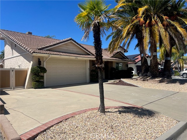 Image 1 of 59 For 21903 Strawberry