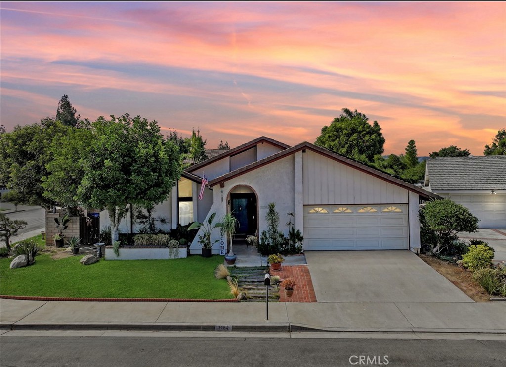 1184 E Meadow Wood Drive