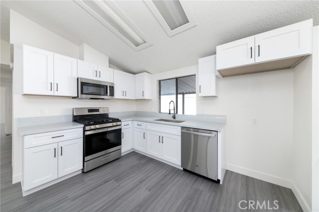 Detail Gallery Image 1 of 21 For 10961 Desert Lawn Dr #44,  Calimesa,  CA 92320 - 2 Beds | 2 Baths