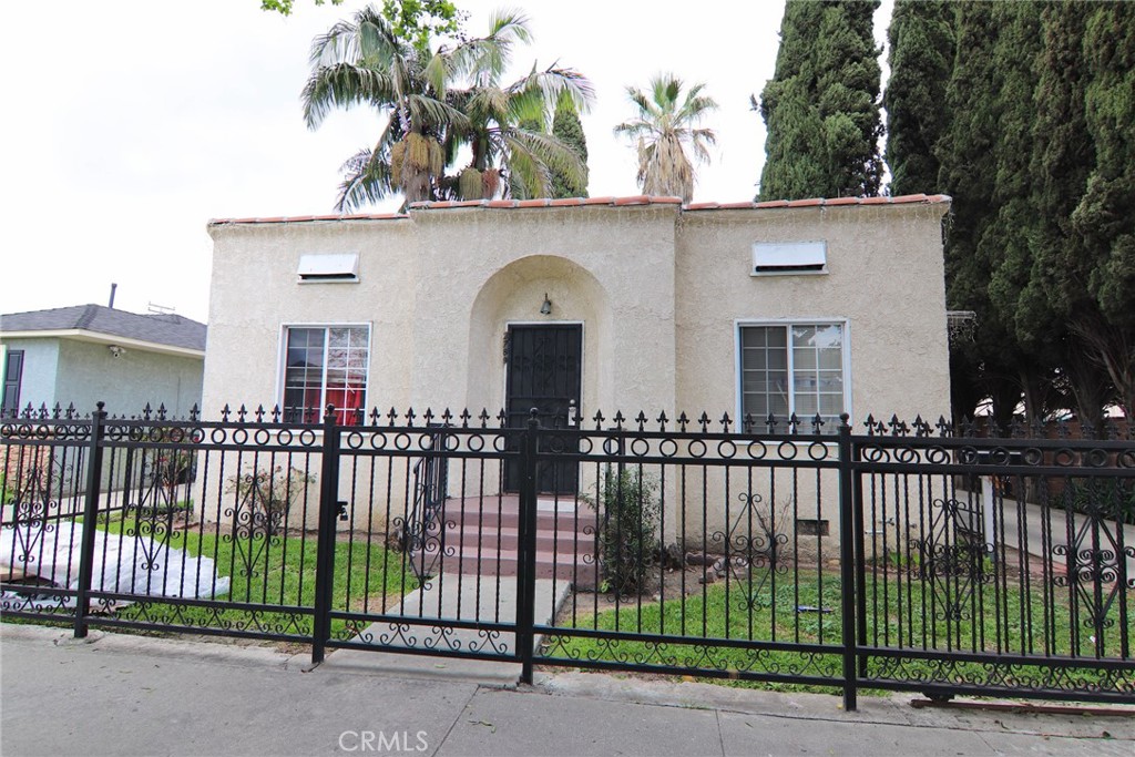 2789 Laurel Place, South Gate, CA 90280