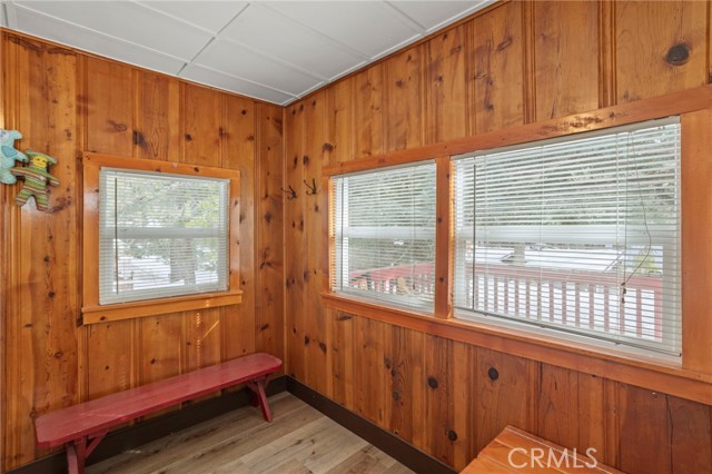 Detail Gallery Image 18 of 25 For 33424 Holcomb Creek Dr, Green Valley Lake,  CA 92341 - 2 Beds | 2 Baths