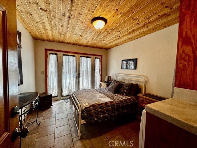 Detail Gallery Image 9 of 22 For 9198 Corral Rd, Forest Falls,  CA 92339 - 2 Beds | 2 Baths