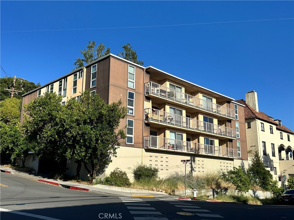 2 Panoramic Way #302