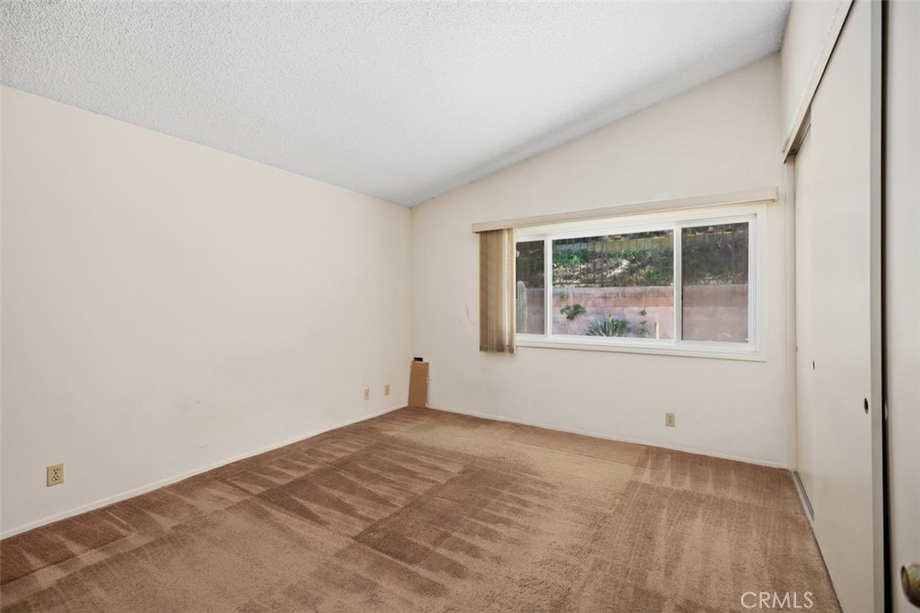 MLS #OC25159783 image #28