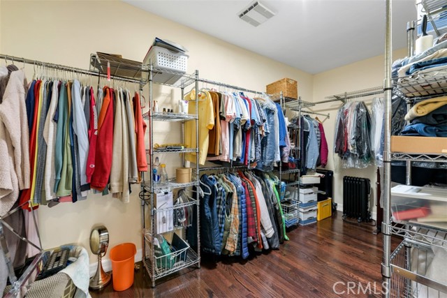 Walk-in Closet