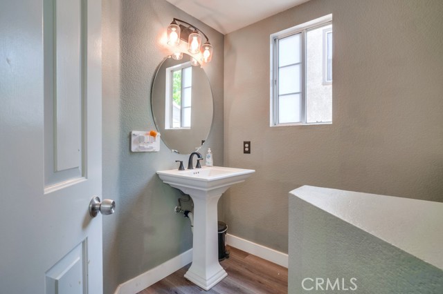 Detail Gallery Image 15 of 31 For 10025 Thornbird Ct, Moreno Valley,  CA 92557 - 5 Beds | 2/1 Baths