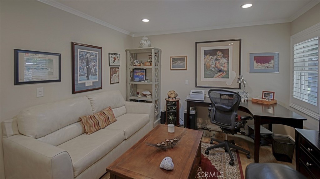 MLS #OC25252443 image #33