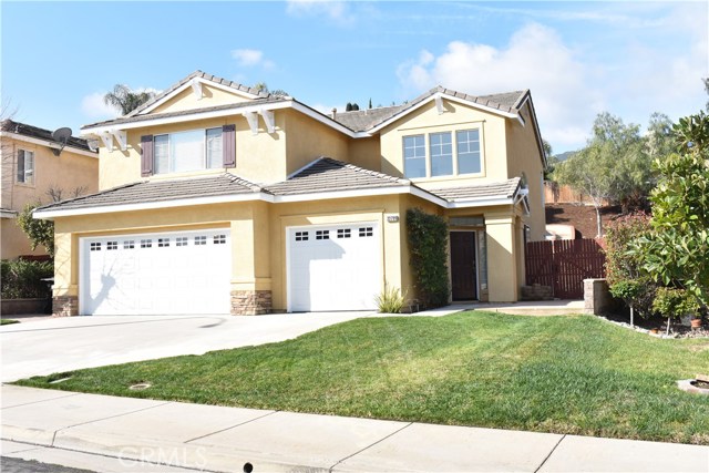 22799 Golden Locust Dr, Corona, CA 92883