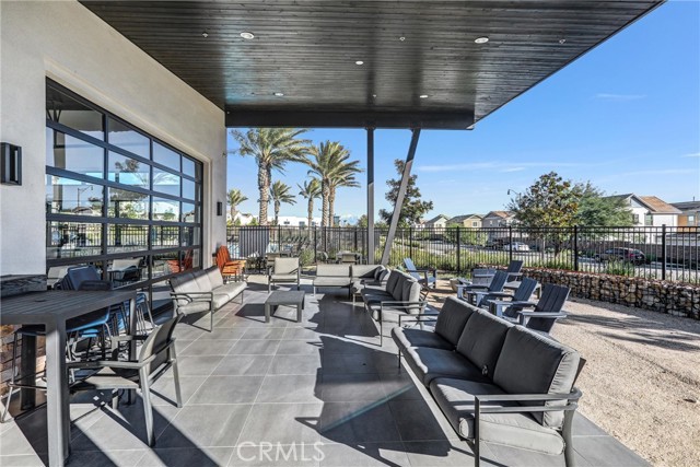 Detail Gallery Image 33 of 41 For 16681 Wyndham Ln #8,  Fontana,  CA 92336 - 3 Beds | 2/1 Baths