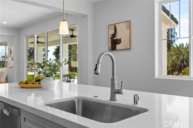 5808 Levanto Street, Bakersfield CA: https://media.crmls.org/medias/073832cd-62a1-4e7c-8a1e-65c15fbda7c3.jpg