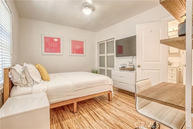 Detail Gallery Image 5 of 19 For 1075 Coronado Ave, Long Beach,  CA 90804 - 1 Beds | 1 Baths