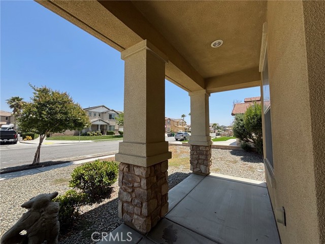 Image 4 of 21 For 5927 Berryhill Drive