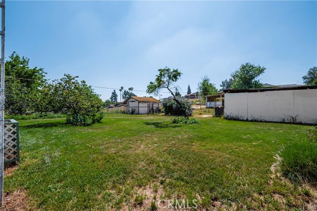 5535 Charlotte Lane, Jurupa Valley CA: https://media.crmls.org/medias/07398a08-99a6-4152-8f64-e34a55702051.jpg