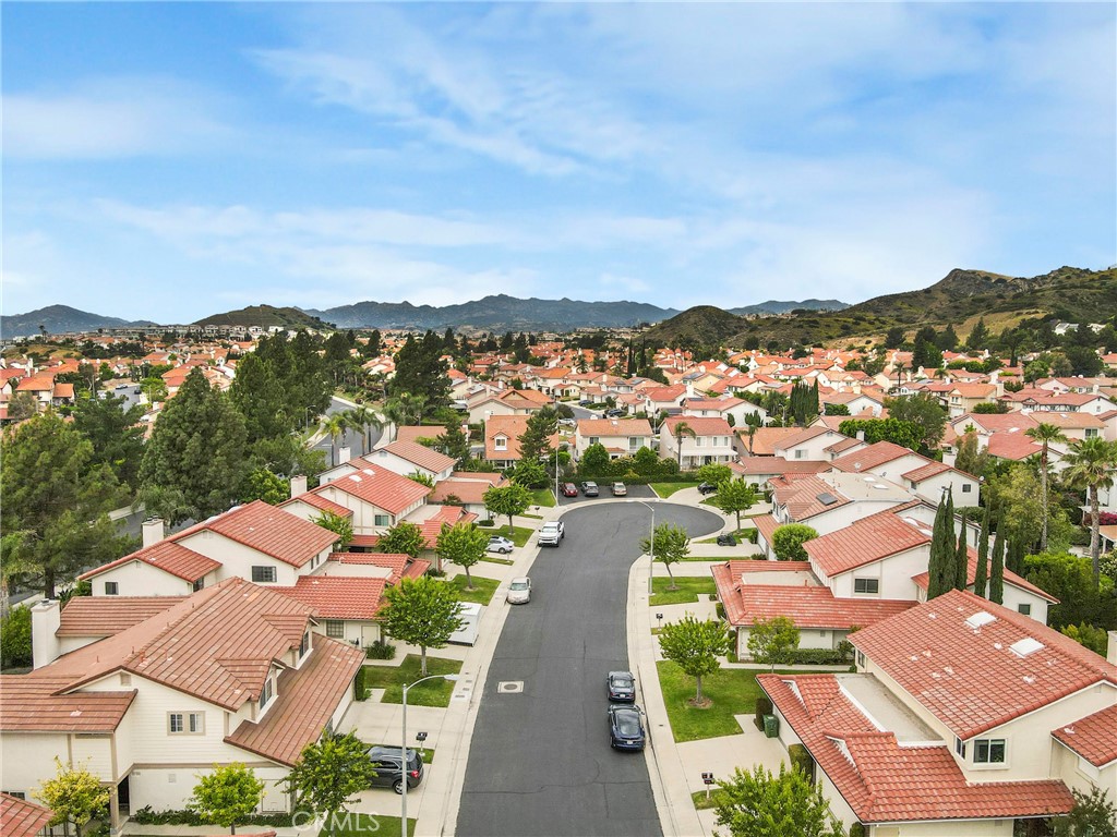https://media.crmls.org/medias/0739acec-f613-4f87-8b88-122d06c9defc.jpg?preset=X-Large
