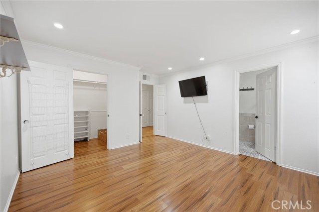 7202 Marina Pacifica S, Long Beach CA: https://media.crmls.org/medias/0739bea4-4444-414a-8cbe-17fa544cdb4c.jpg