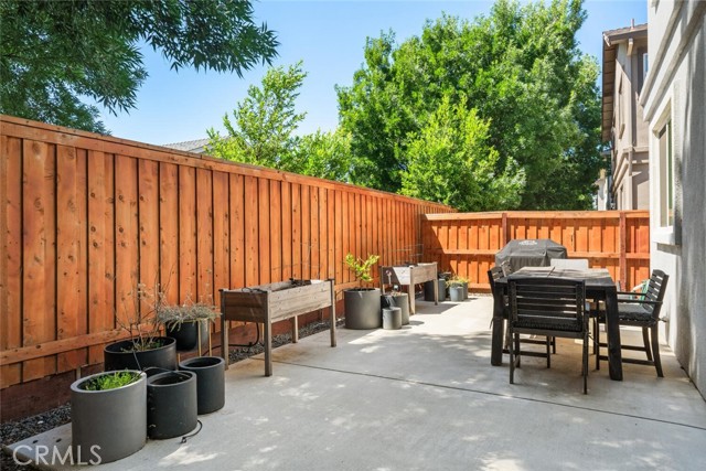 27 Bentwater loop, Chico CA: https://media.crmls.org/medias/0739ff3b-76fd-4570-8f69-d80451da02fc.jpg