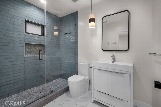 5110 Greenbush Avenue, Sherman Oaks CA: https://media.crmls.org/medias/073a14ab-4d7a-4e8f-a0cf-34d4a49ec015.jpg