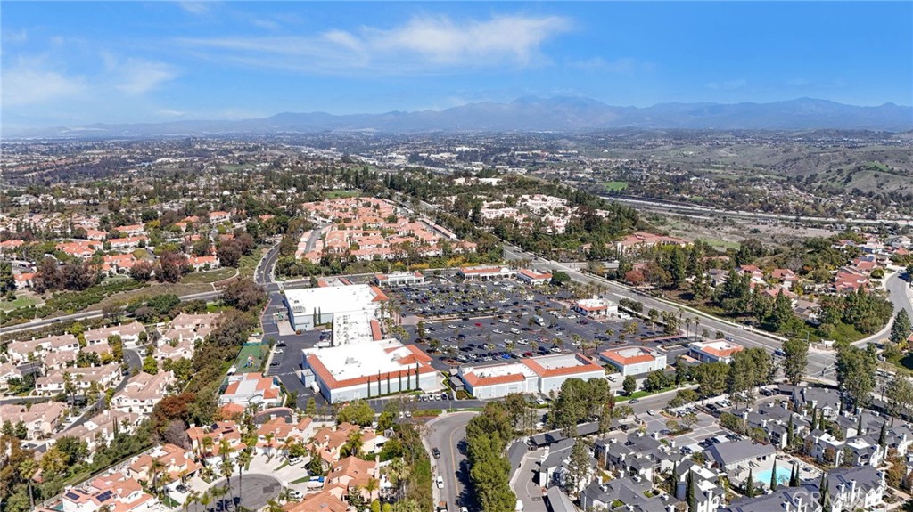 MLS #OC25064006 img 5