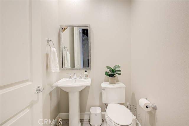 073b2fbf F19e 4045 85a7 8de8dcd61e01