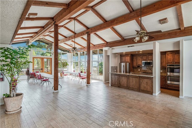 372 S Miraleste Drive, San Pedro CA: https://media.crmls.org/medias/073b482b-c6df-41f9-8df2-b92802f112df.jpg