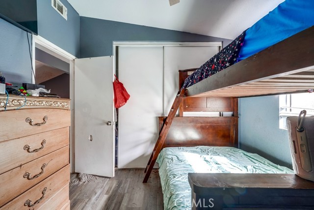 11484 Lime Orchard Lane, Fontana CA: https://media.crmls.org/medias/073b7283-a97f-49ce-93f8-a398eca459c3.jpg