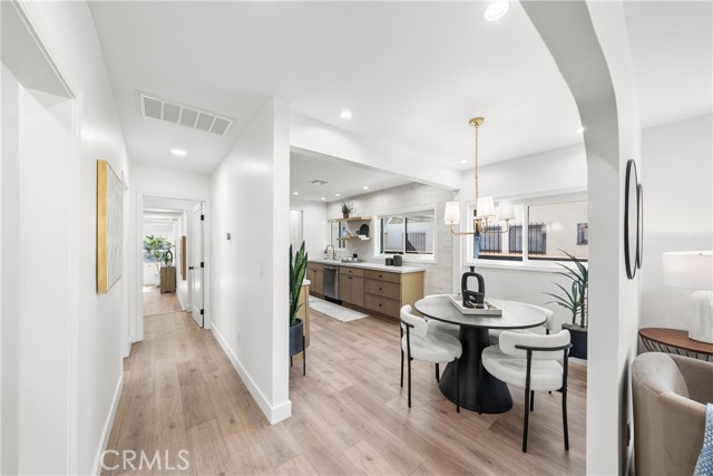 Detail Gallery Image 8 of 44 For 2306 Elmgrove, Los Angeles,  CA 90031 - 4 Beds | 3 Baths