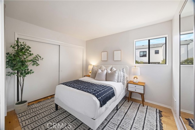 Detail Gallery Image 17 of 34 For 2317 Carnegie Ln #B,  Redondo Beach,  CA 90278 - 3 Beds | 2/1 Baths