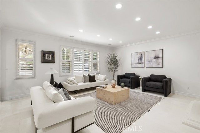 31 Prairie, Irvine CA: https://media.crmls.org/medias/073c3abf-4aae-4170-97d8-d419f392da11.jpg