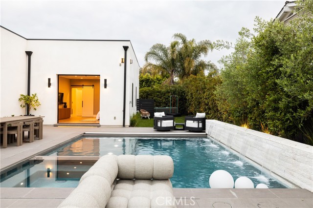 Detail Gallery Image 40 of 44 For 1615 Anita Ln, Newport Beach,  CA 92660 - 4 Beds | 4/1 Baths