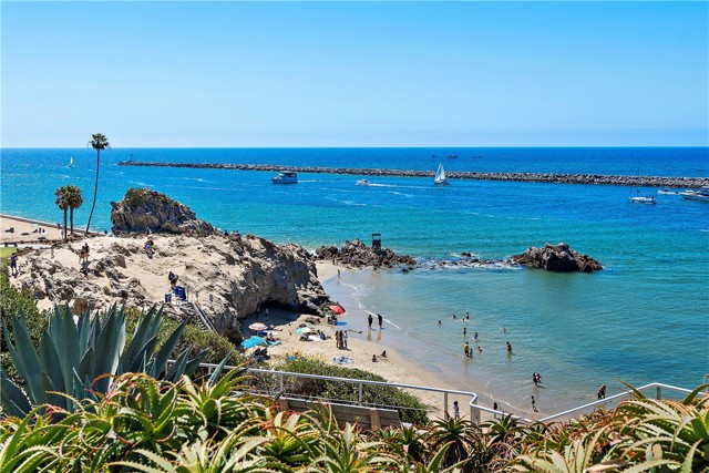 Detail Gallery Image 28 of 29 For 2741 Bungalow Pl, Corona Del Mar,  CA 92625 - 2 Beds | 2 Baths