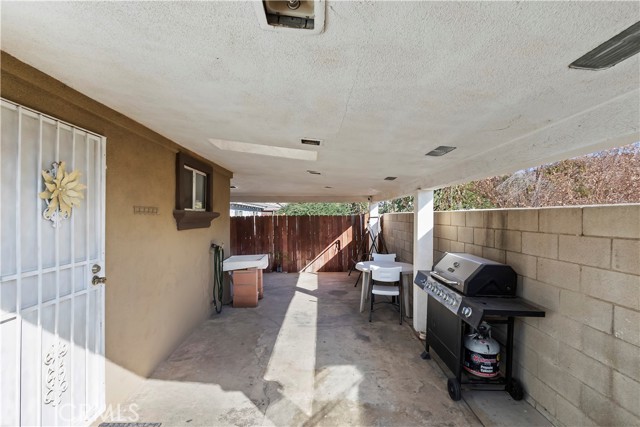 Detail Gallery Image 22 of 23 For 3860 Fox Tail Ln, Jurupa Valley,  CA 92509 - 4 Beds | 2 Baths