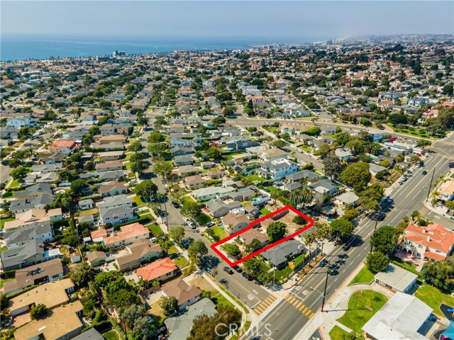 1324 Helberta Ave, Redondo Beach, California 90277, 3 Bedrooms Bedrooms, ,1 BathroomBathrooms,Residential,Sold,Helberta Ave,SB21199109