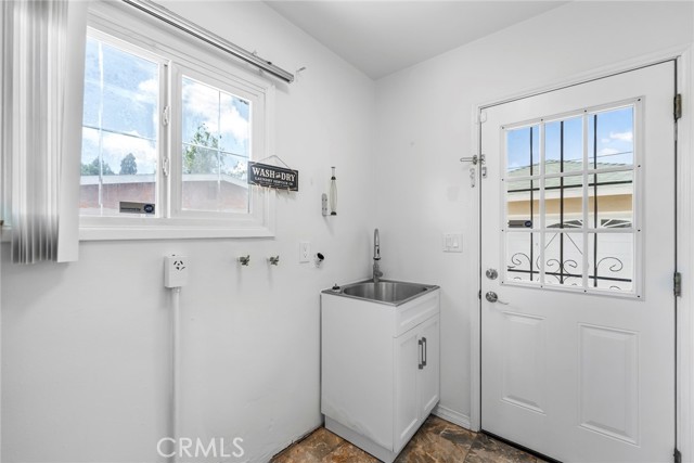Detail Gallery Image 19 of 23 For 2101 W Gage Ave, Fullerton,  CA 92833 - 3 Beds | 2 Baths