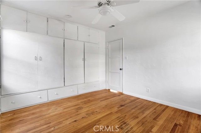 Detail Gallery Image 18 of 30 For 5239 Comercio Ave, Woodland Hills,  CA 91364 - 2 Beds | 1 Baths