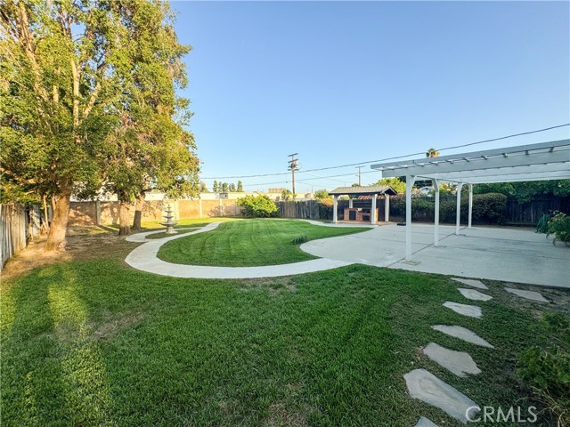 9952 Independence Avenue photo 30
