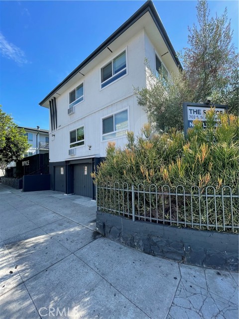 Front Image Thumbnail for CRSR26035126