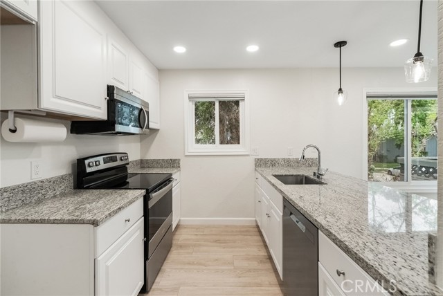 Front Image Thumbnail for CROC26069788