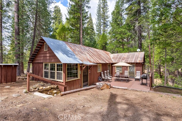 Detail Gallery Image 2 of 28 For 7915 Koon Hollar Rd, Wawona,  CA 95389 - 3 Beds | 1 Baths
