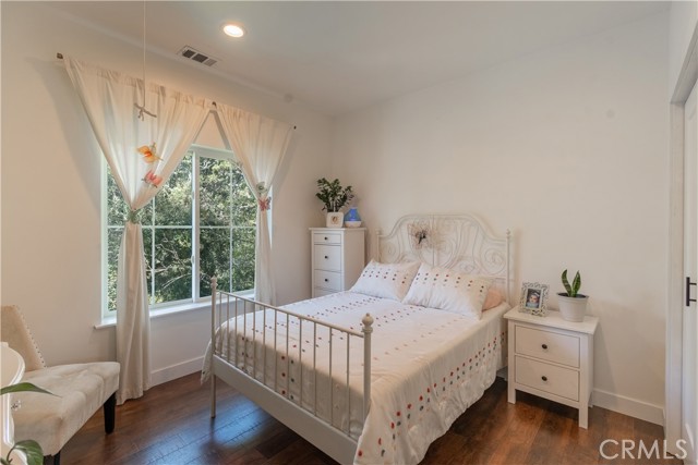 Detail Gallery Image 7 of 12 For 5945 Violeta Ave, Atascadero,  CA 93422 - 2 Beds | 2 Baths