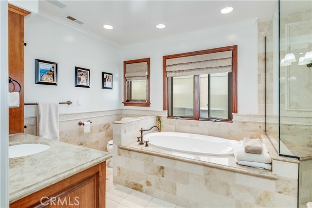 320 24th Place, Manhattan Beach, California 90266, 3 Bedrooms Bedrooms, ,3 BathroomsBathrooms,Residential,Sold,24th,SB21215481
