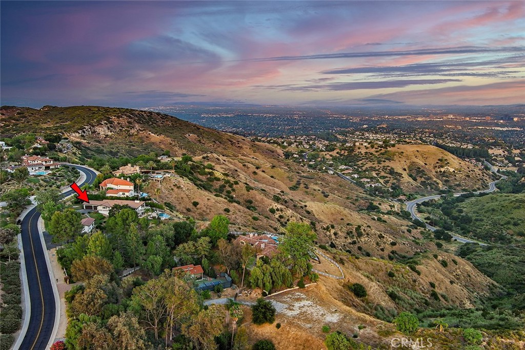 https://media.crmls.org/medias/07405718-ce54-4e25-9028-e6d88fd75b06.jpg?preset=X-Large
