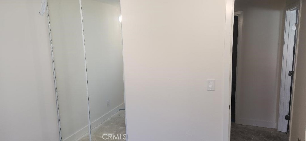 https://media.crmls.org/medias/0740876a-d912-4f29-9e4c-76a2f3341386.jpg?preset=X-Large