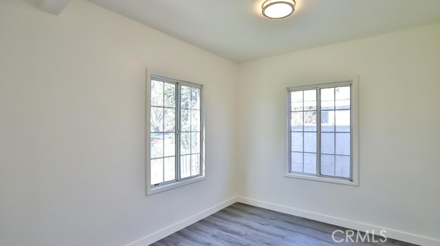515 S Van Ness Avenue, Santa Ana CA: https://media.crmls.org/medias/0741a732-acb4-4533-ad4a-2890501683e9.jpg